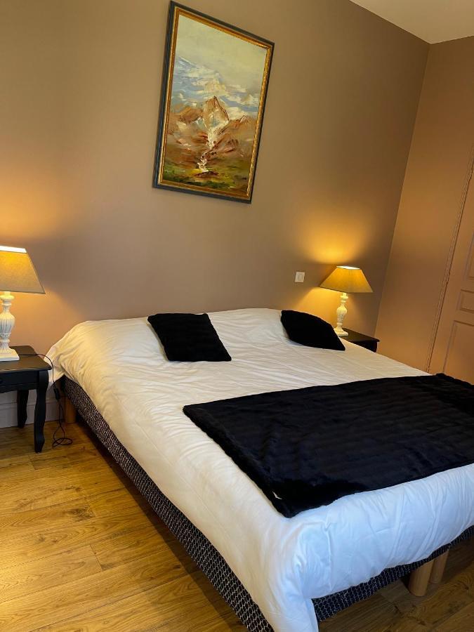 Domaine Des Peyries - Chambres Et Table D'Hotes Saint-Barthelemy-d'Agenais Екстер'єр фото