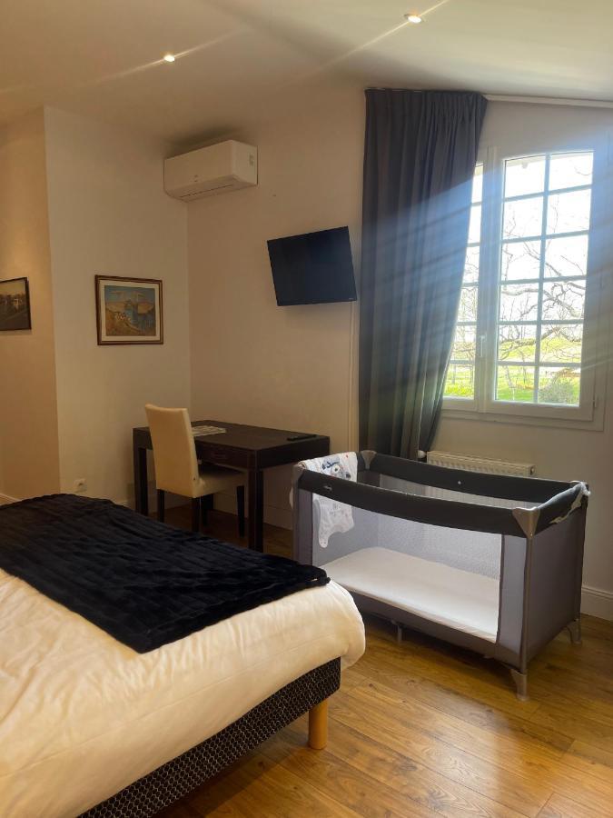 Domaine Des Peyries - Chambres Et Table D'Hotes Saint-Barthelemy-d'Agenais Екстер'єр фото